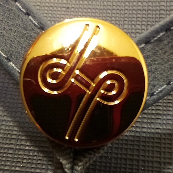 Lindsay Phillips - NWT Yoga Mat Foot bed, Logo Button Non-Slip Soles, Denim Blue - Picture 8 of 15